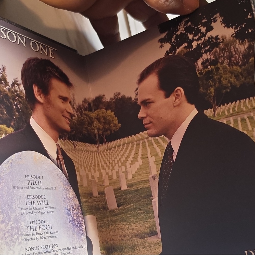HBO Six Feet Under Complete Series 2001-2005 DVD Box Set w/Bonus Features - Picture 3 of 4